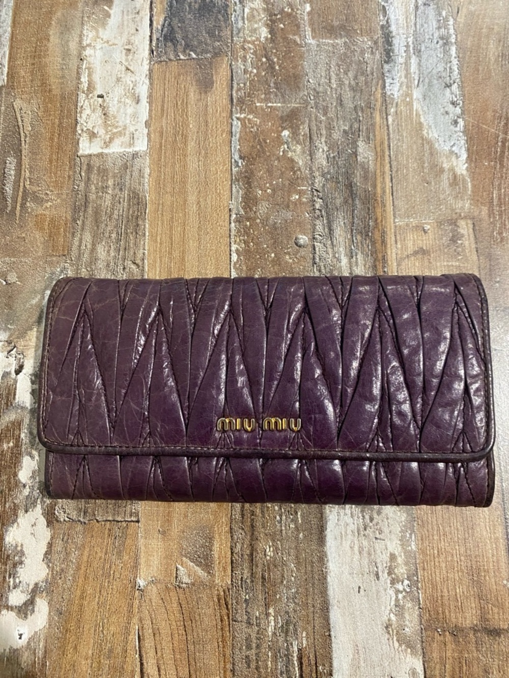 Miu Miu Quilted Leather Matelasse Wallet - Deep Purple